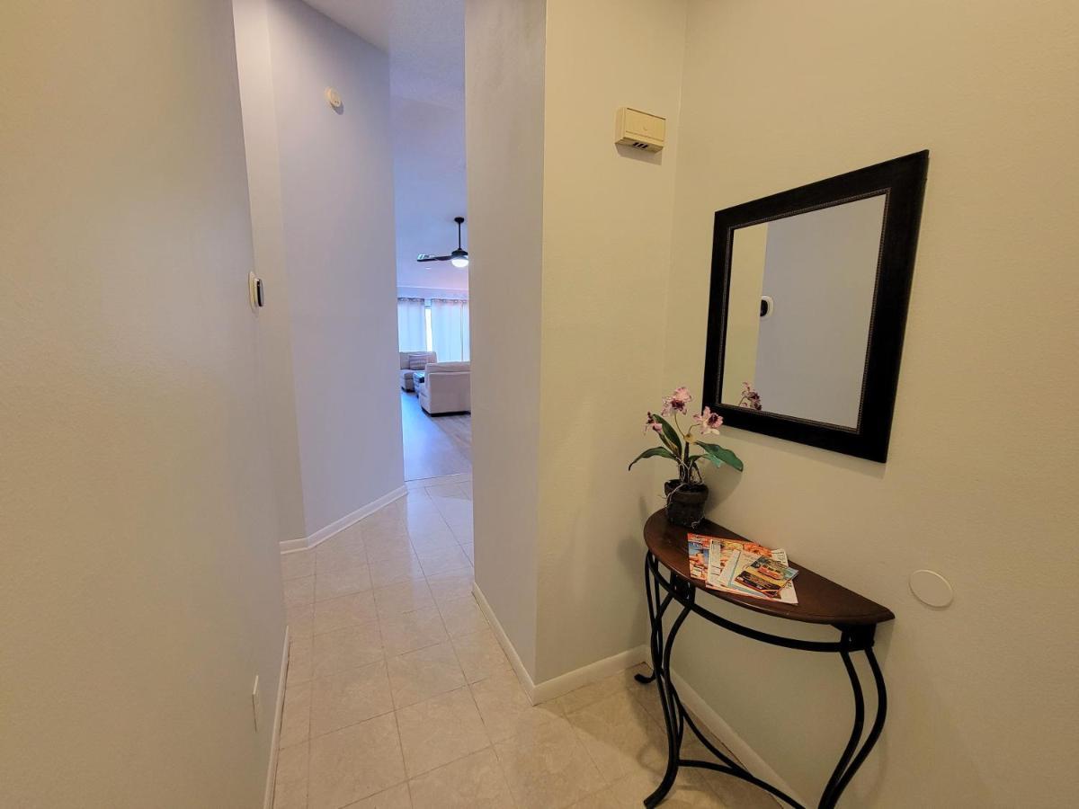 Beautiful Townhouse Easy Access To Everything. Clearwater Exterior photo