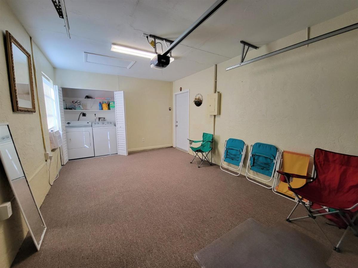 Beautiful Townhouse Easy Access To Everything. Clearwater Exterior photo